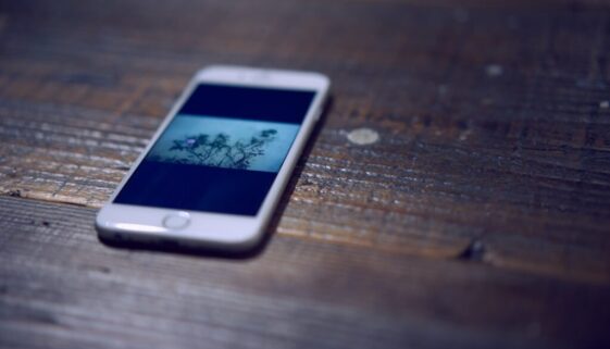 Abonament czy prepaid — sieci komórkowe w Polsce porównanie